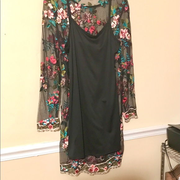 Taylor & Sage Embroidered Floral Sheath Overlay & Spaghetti Strap Dress - Picture 8 of 10